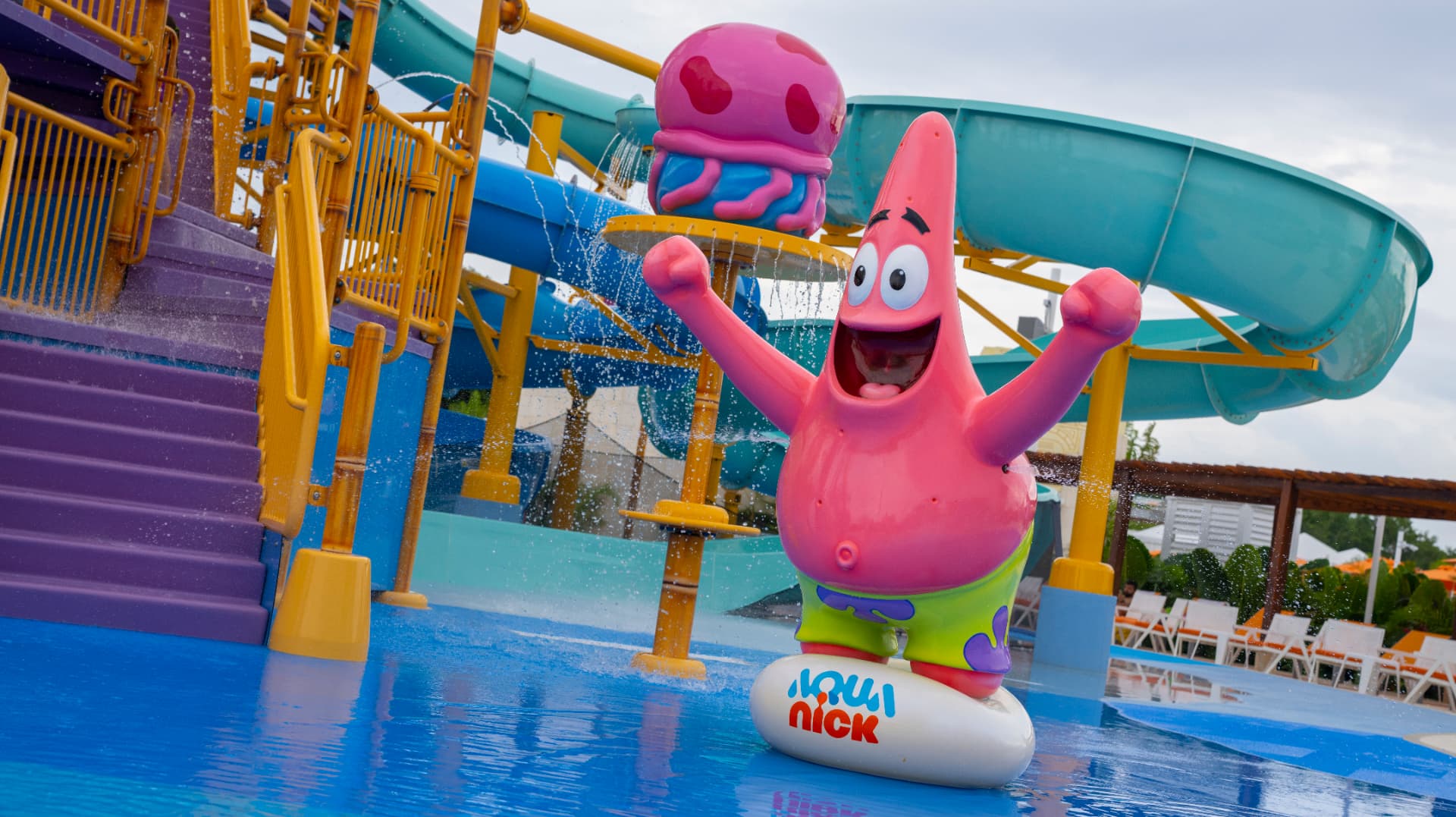 Patrick Star rain fortress at AquaNick